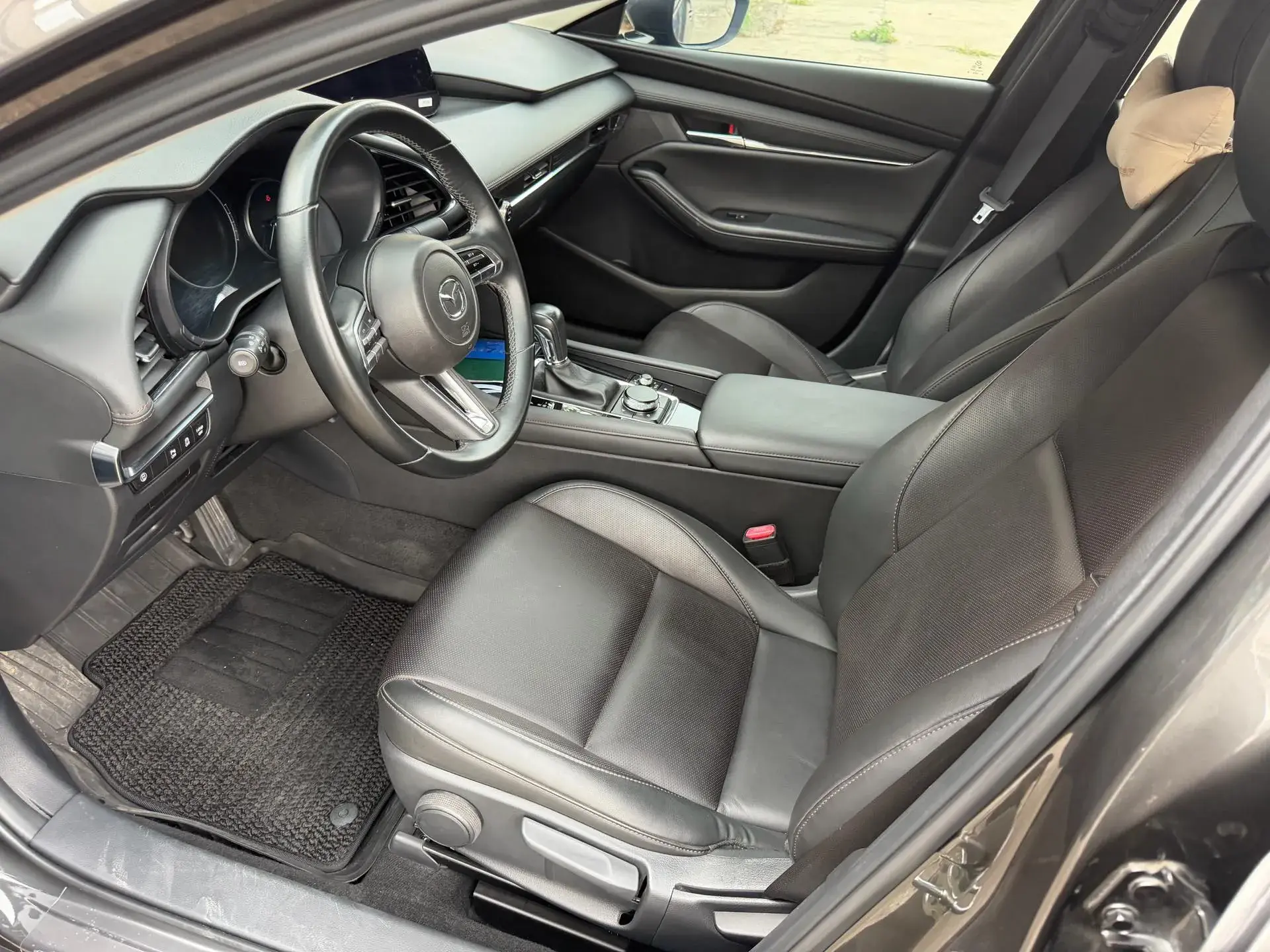 2022 MAZDA 3 thumbnail 4