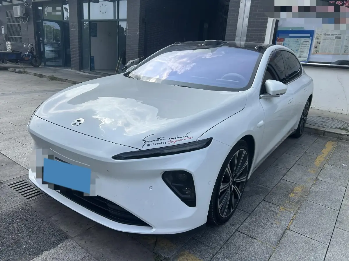 2024 NIO ET7 BEV 75KWH
