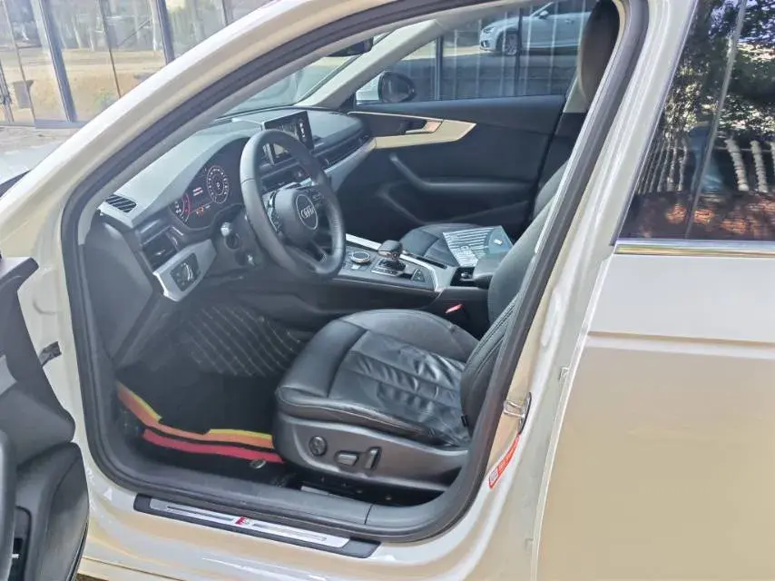 2019 AUDI A4L thumbnail 4