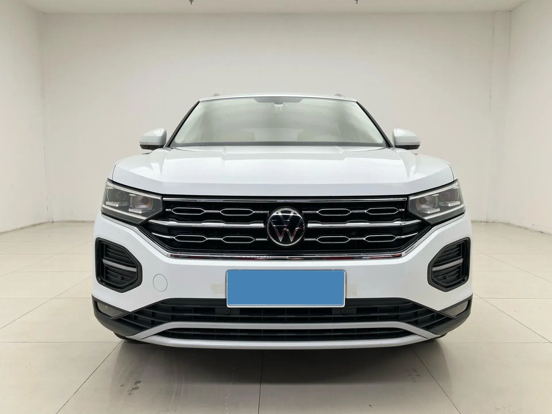 2022 VOLKSWAGEN TAYRON thumbnail 2