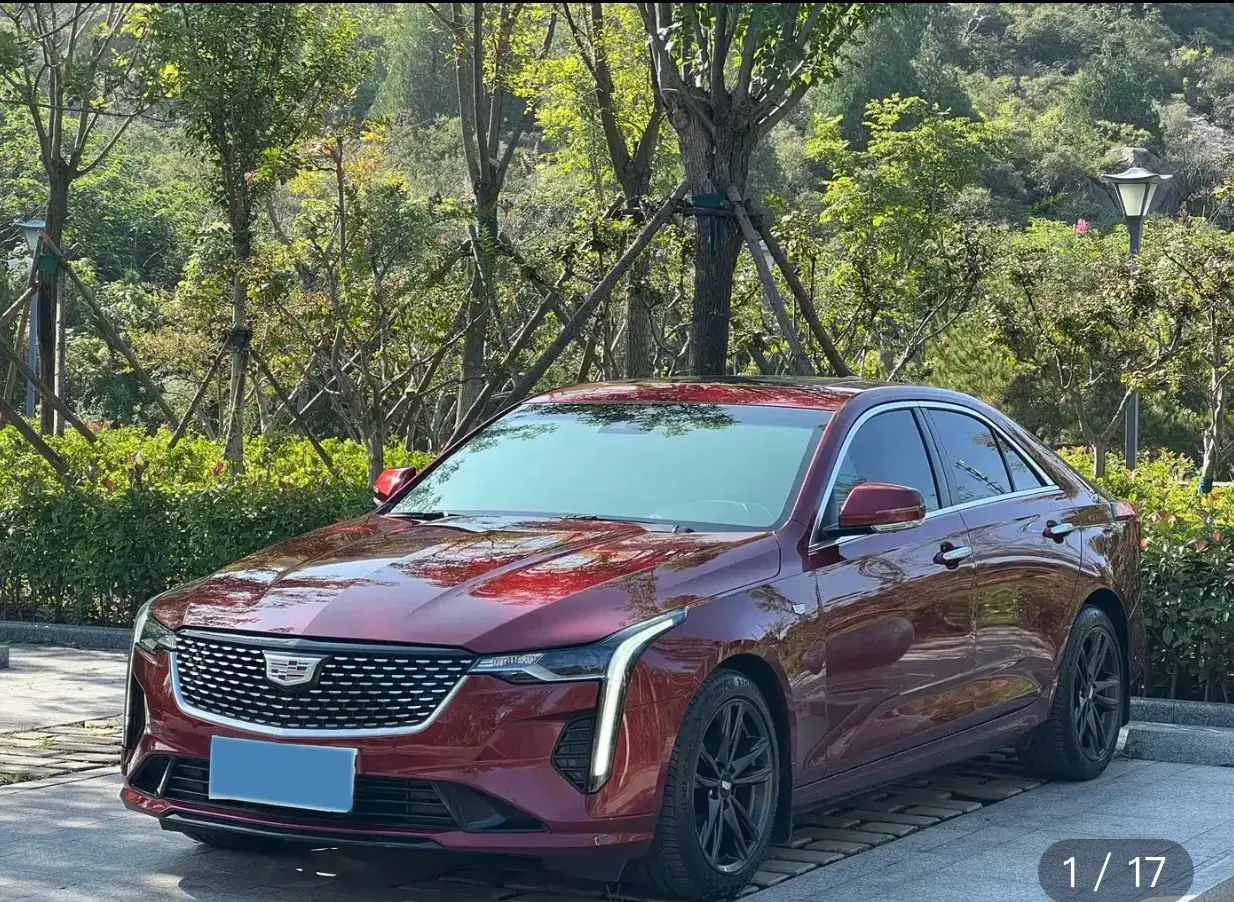 2021 CADILLAC CT4 view 1