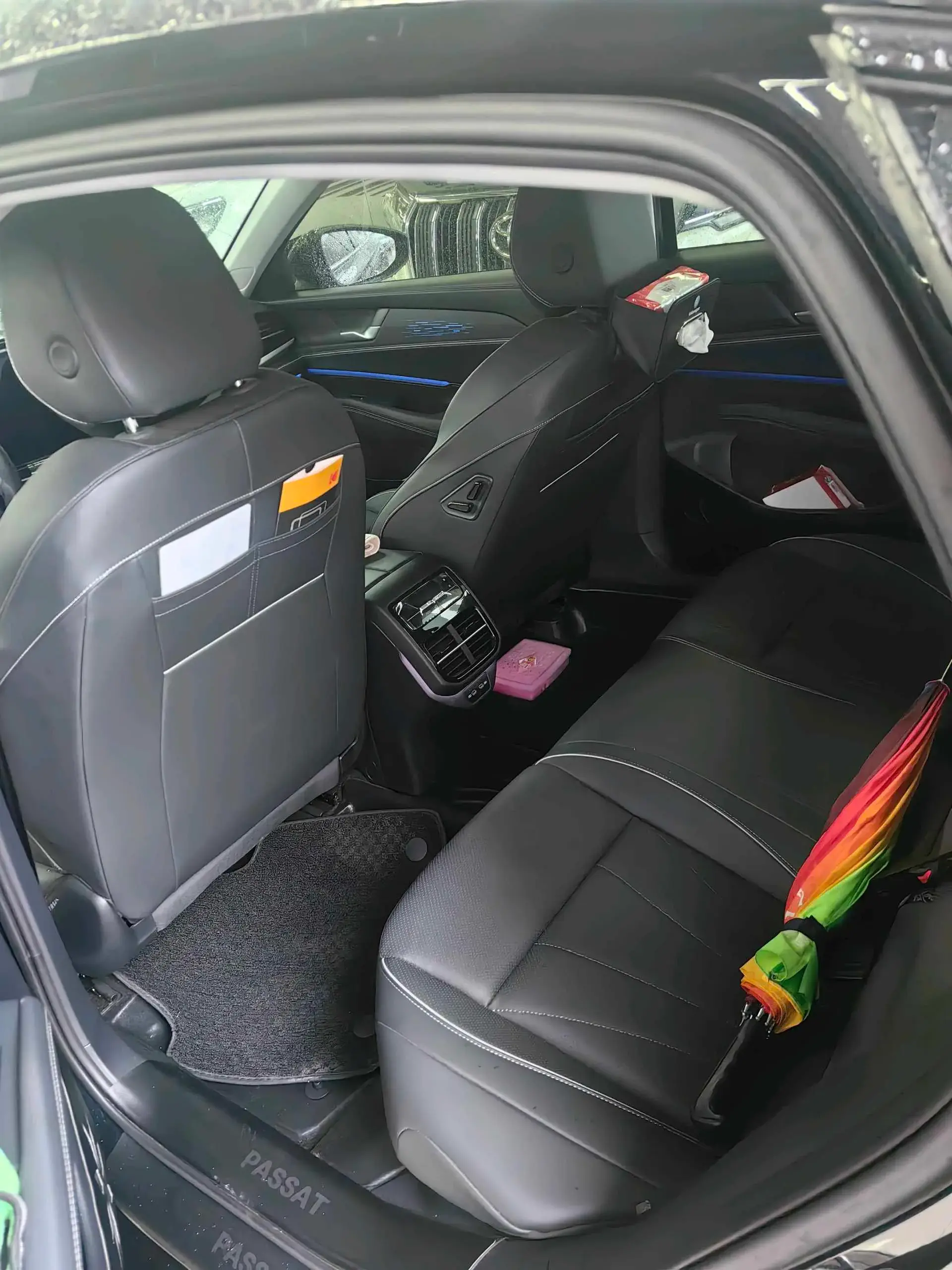 2025 VOLKSWAGEN PASSAT thumbnail 4