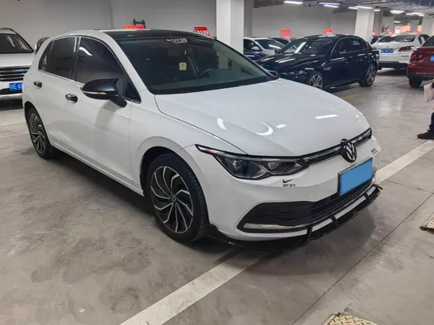 2021 VOLKSWAGEN GOLF thumbnail 3