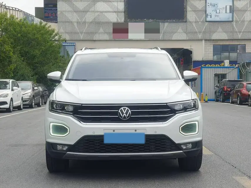 2022 VOLKSWAGEN T-ROC thumbnail 2