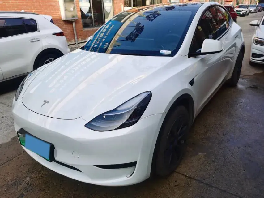 2024 TESLA MODEL view 1