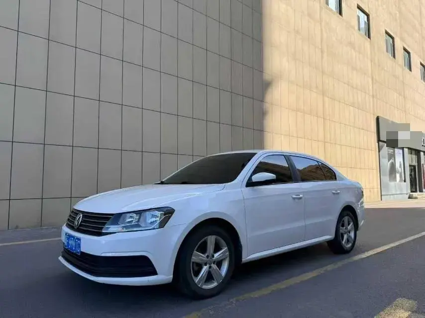 2018 VOLKSWAGEN BORA view 1
