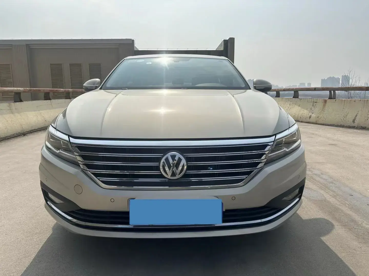 2018 VOLKSWAGEN LAVIDA thumbnail 3