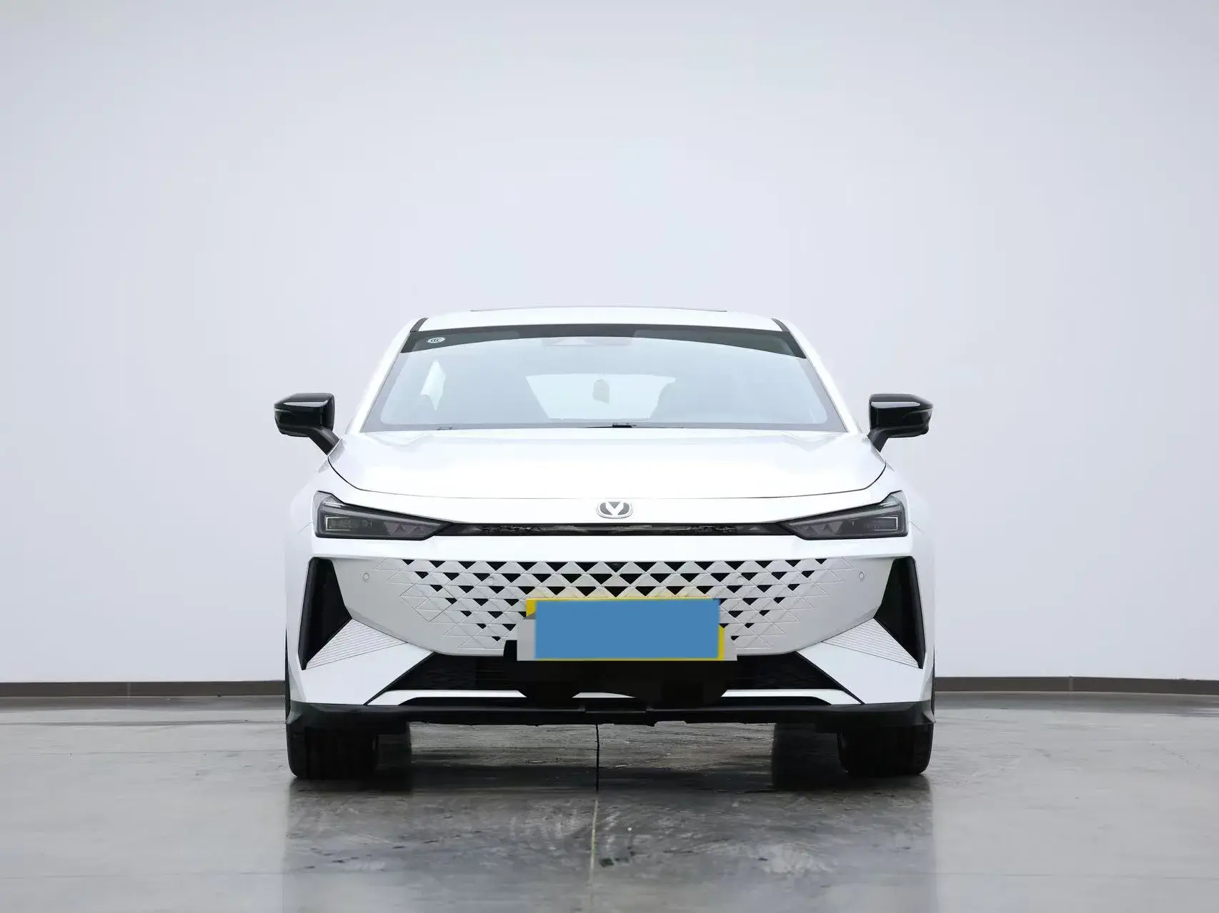 2024 CHANGAN UNI-V thumbnail 2