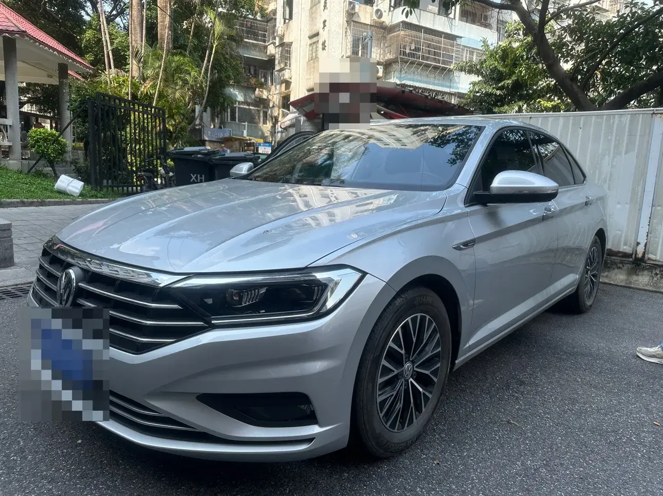 2021 VOLKSWAGEN SAGITAR view 1