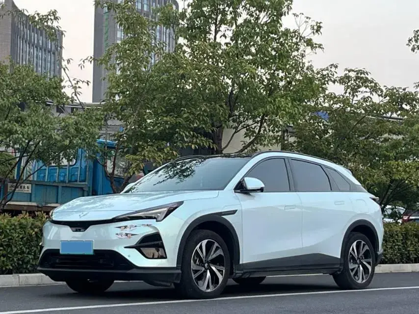 2024 ARCFOX αT5 BEV 65KWH