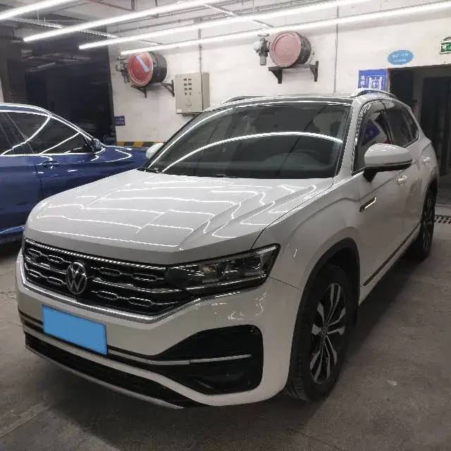 2020 VOLKSWAGEN TAYRON view 1