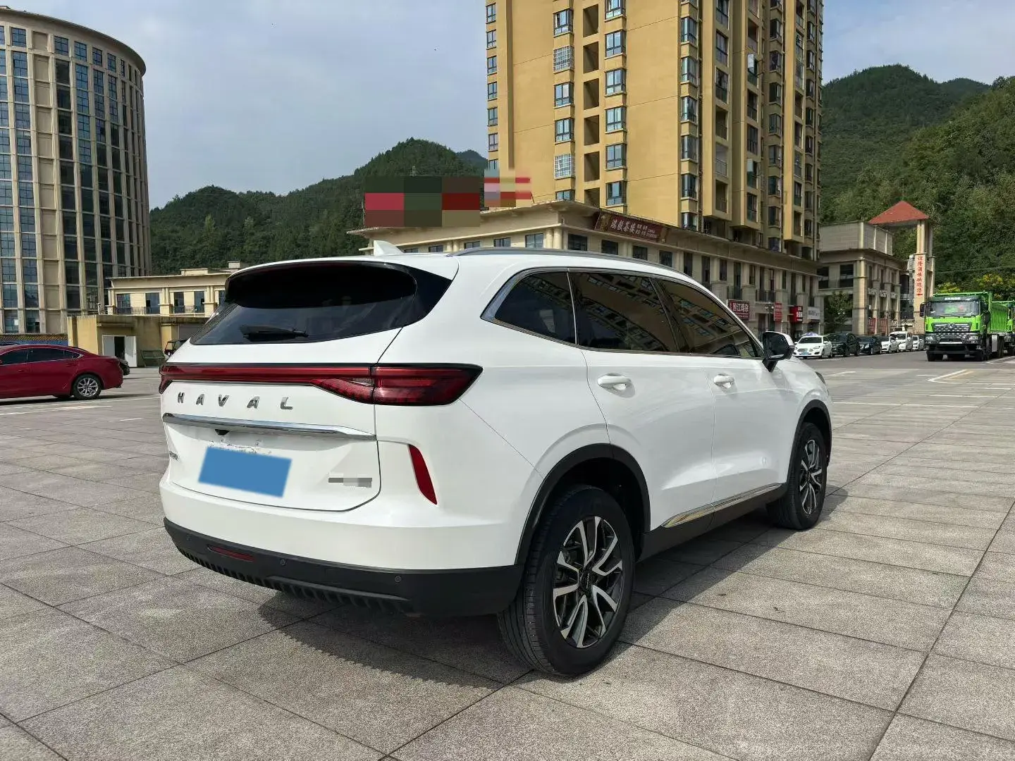 2024 HAVAL H6 thumbnail 4