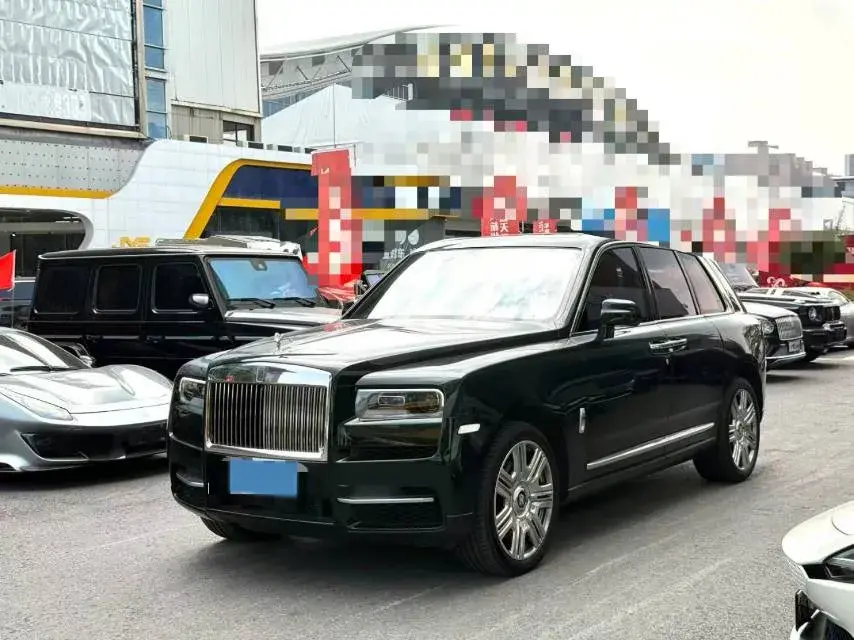 2018 ROLLS-ROYCE CULLINAN view 1
