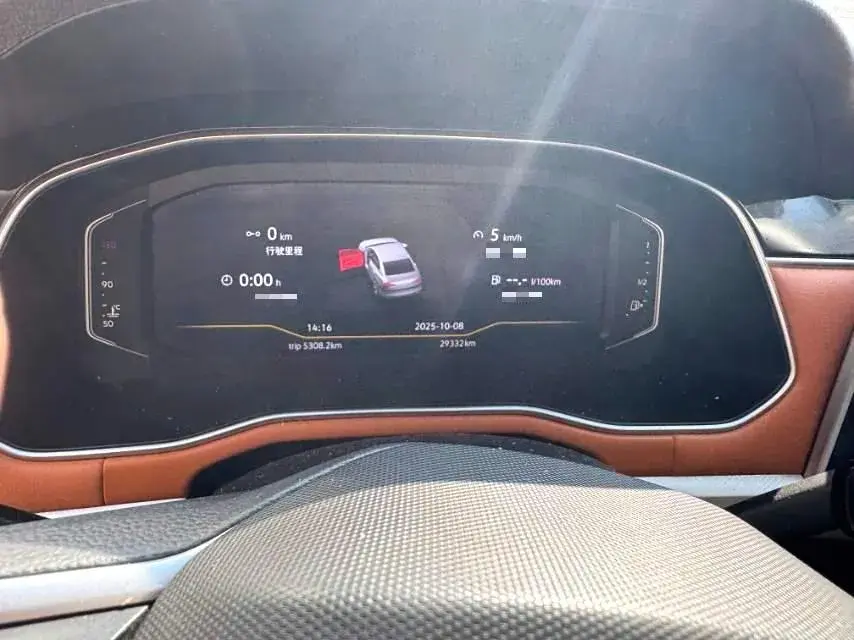 2023 VOLKSWAGEN BORA thumbnail 3