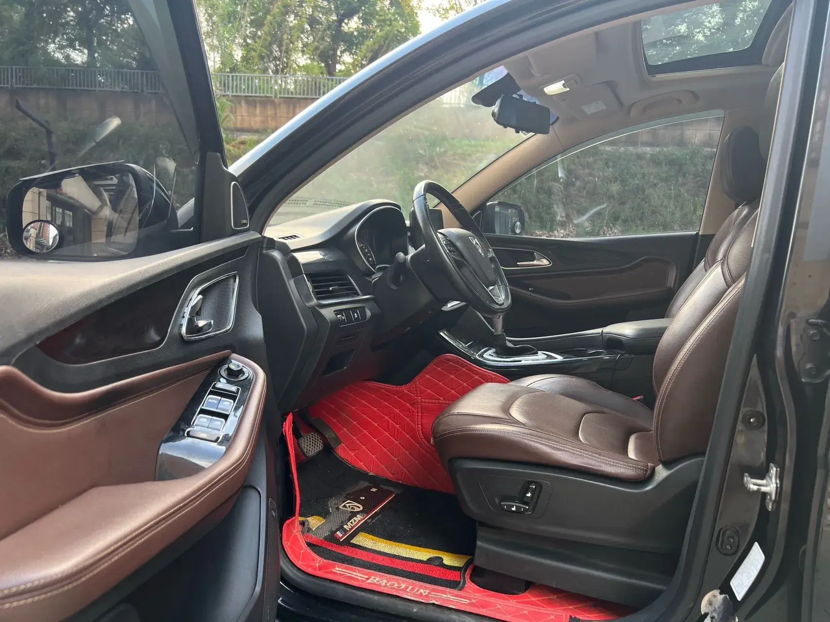 2017 BAOJUN 560 thumbnail 4