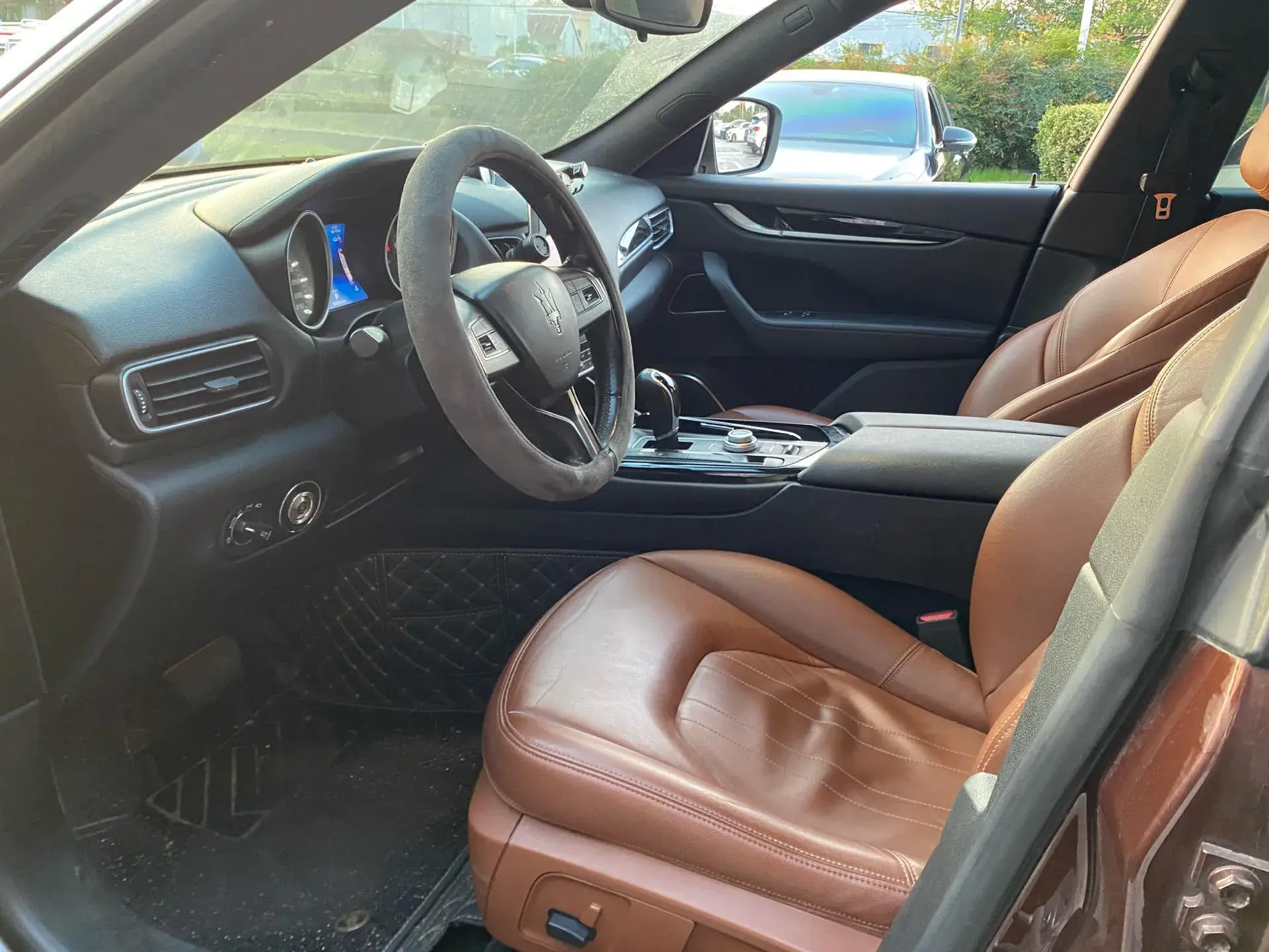 2018 MASERATI LEVANTE thumbnail 4