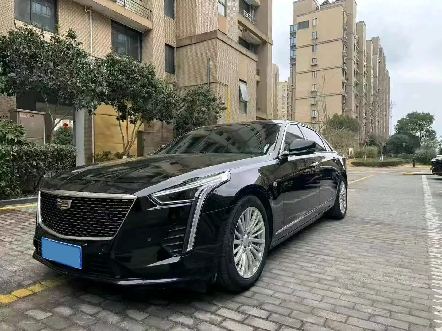 2022 CADILLAC CT6 view 1