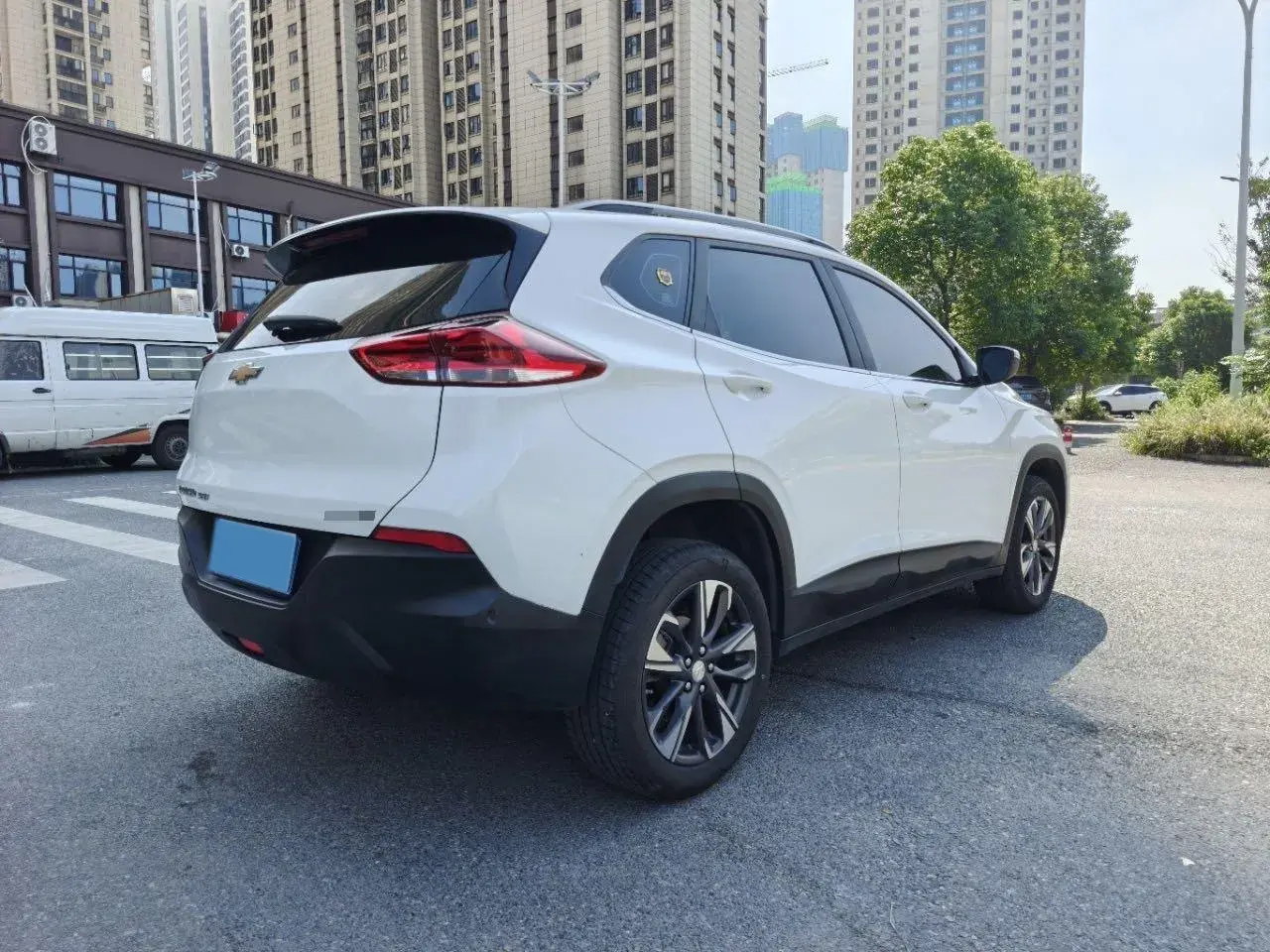 2021 CHEVROLET TRAX thumbnail 3