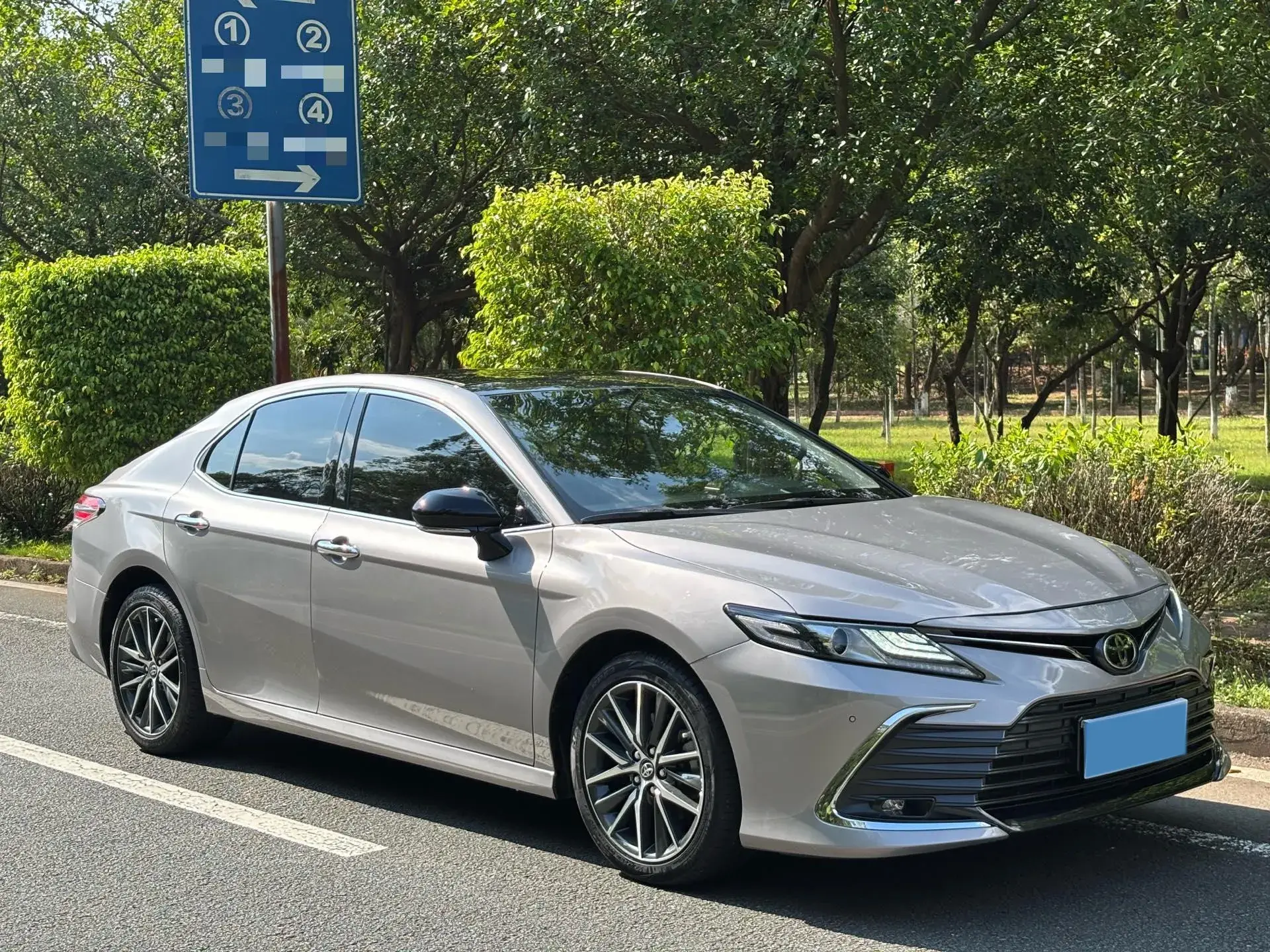2021 TOYOTA CAMRY thumbnail 3