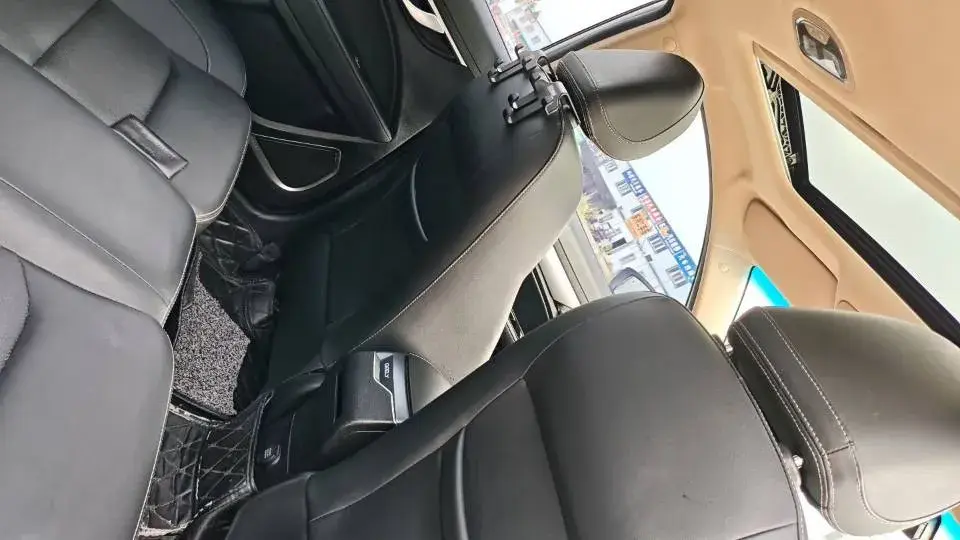 2020 GEELY EMGRAND thumbnail 4