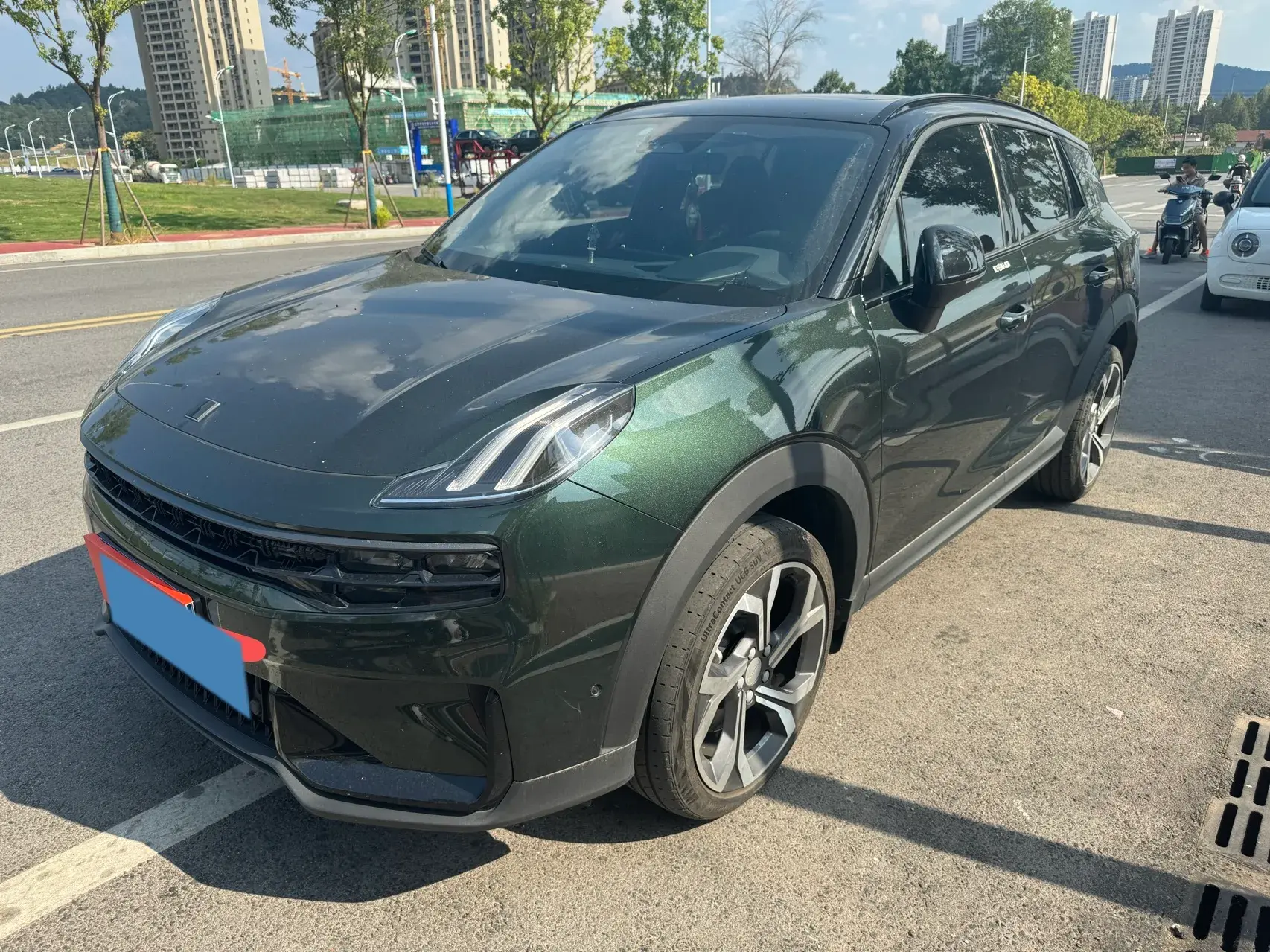 2022 LYNK&CO 06 view 1