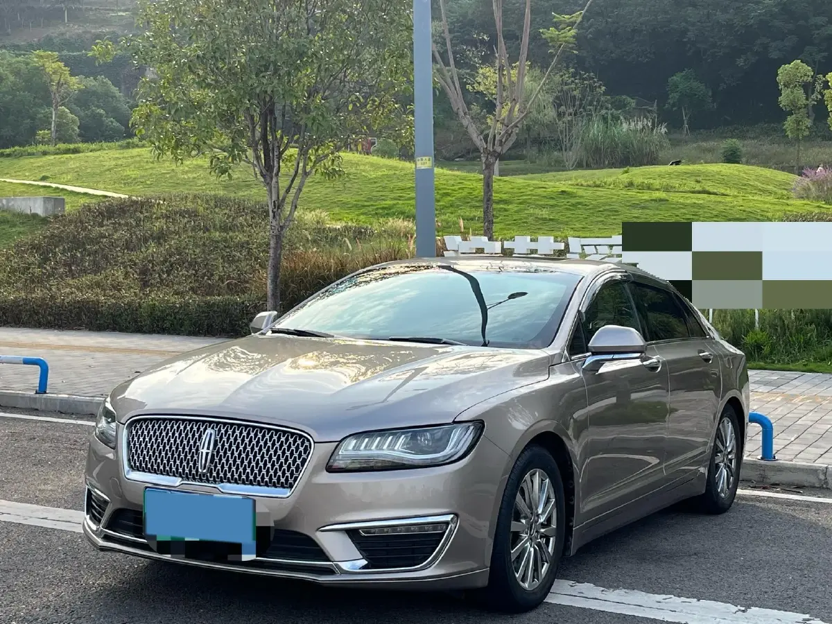 2019 Lincoln MKZ 2.0T 203HP L4 6AT