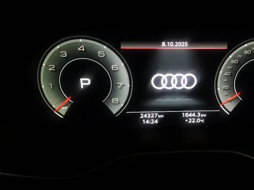 2023 AUDI A4L thumbnail 3