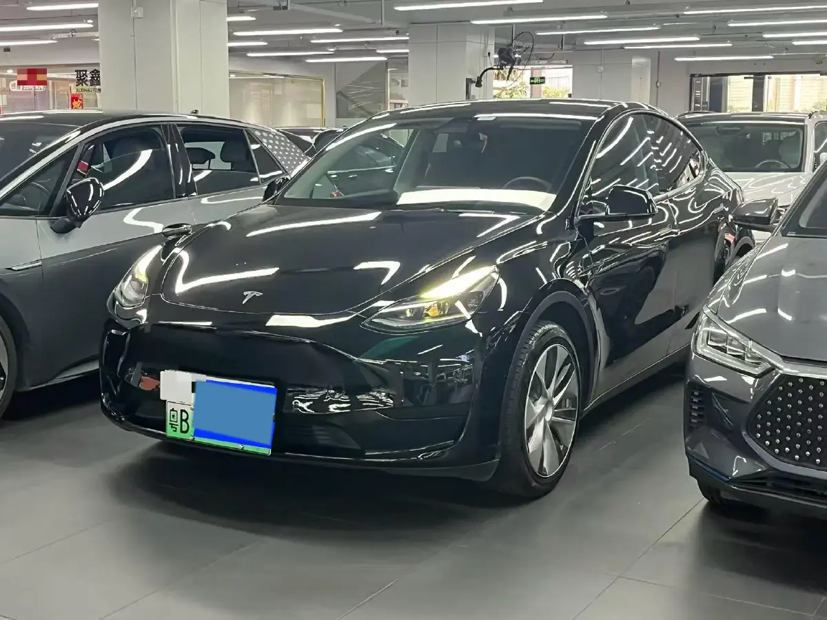 2022 Tesla Model Y BEV 60KWH