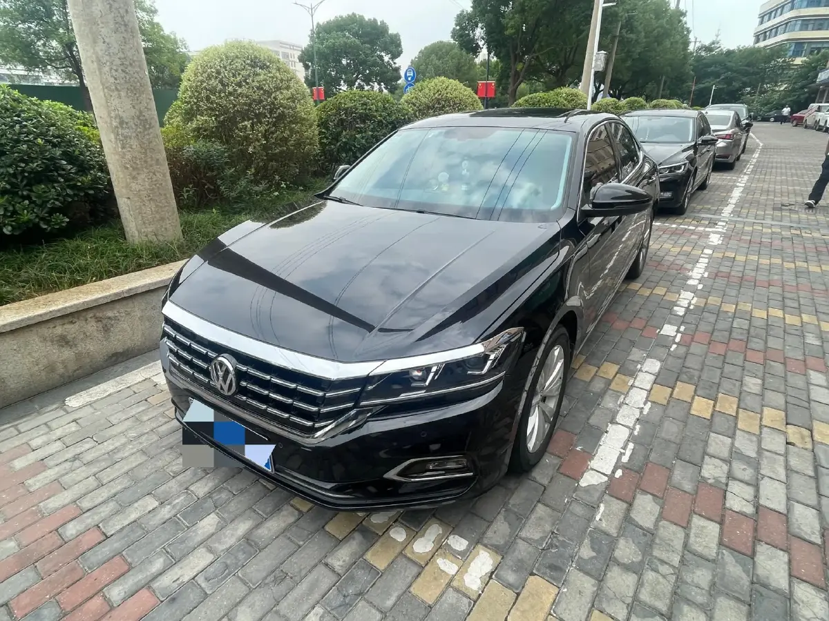 2019 Volkswagen Passat 2.0T 186HP L4 7DCT