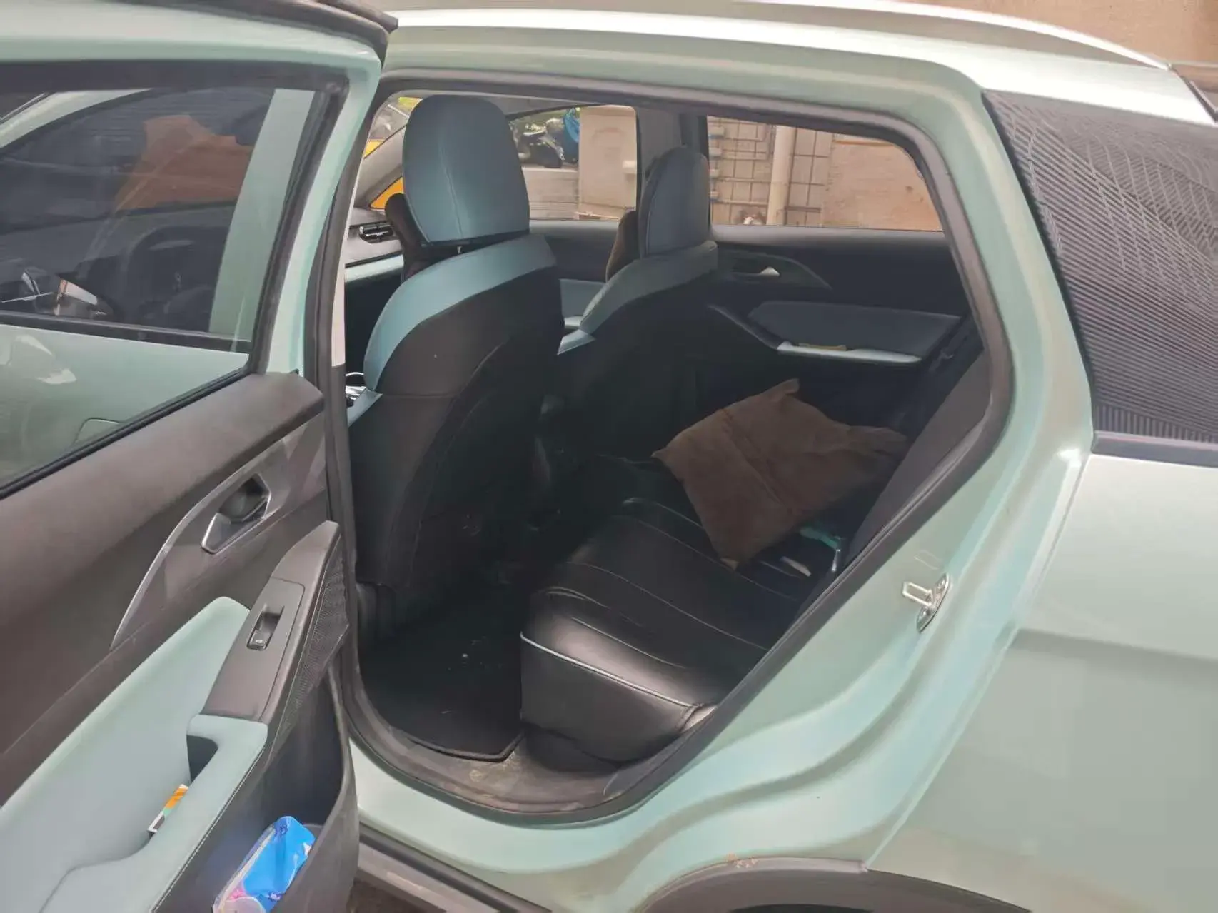 2024 GEOMETRY E thumbnail 3