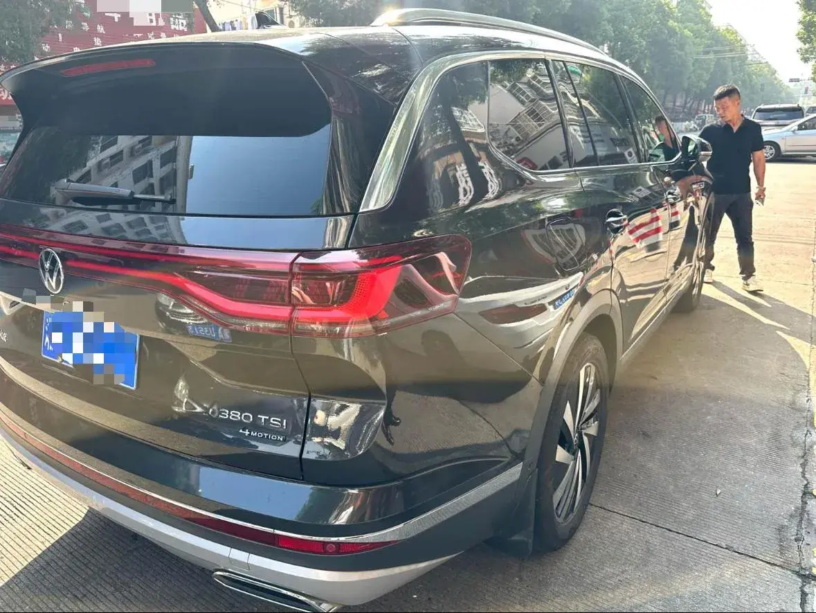 2021 VOLKSWAGEN TALAGON thumbnail 4