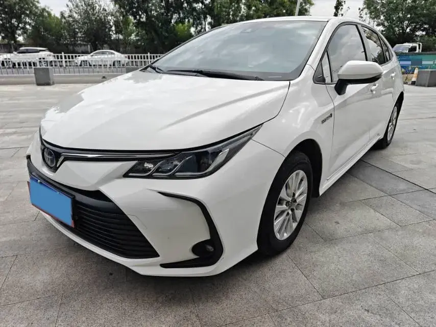 2019 TOYOTA COROLLA view 1