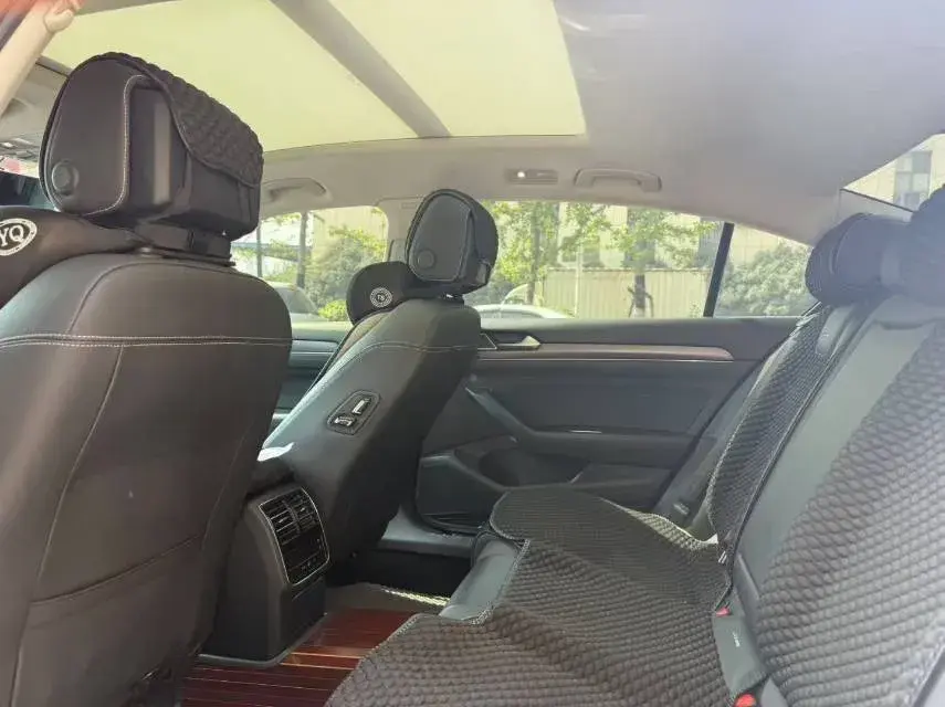 2020 VOLKSWAGEN MAGOTAN thumbnail 4