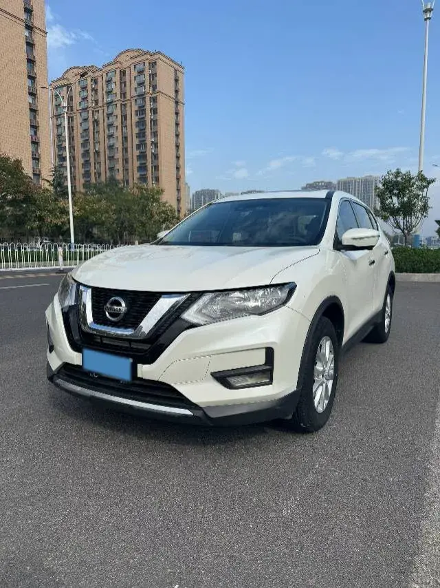 2021 Nissan X-Trail 2.0L 151HP L4 CVT