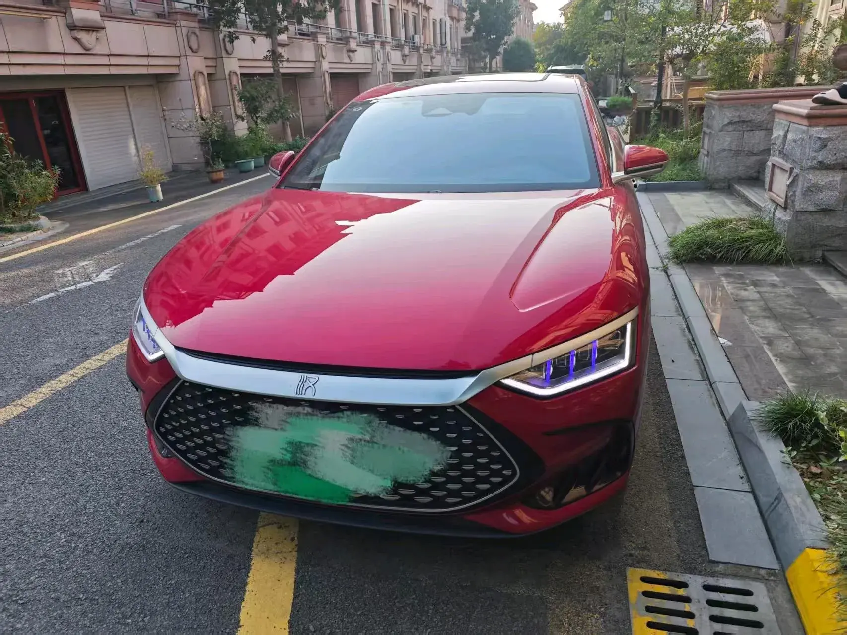 2022 BYD HAN thumbnail 2