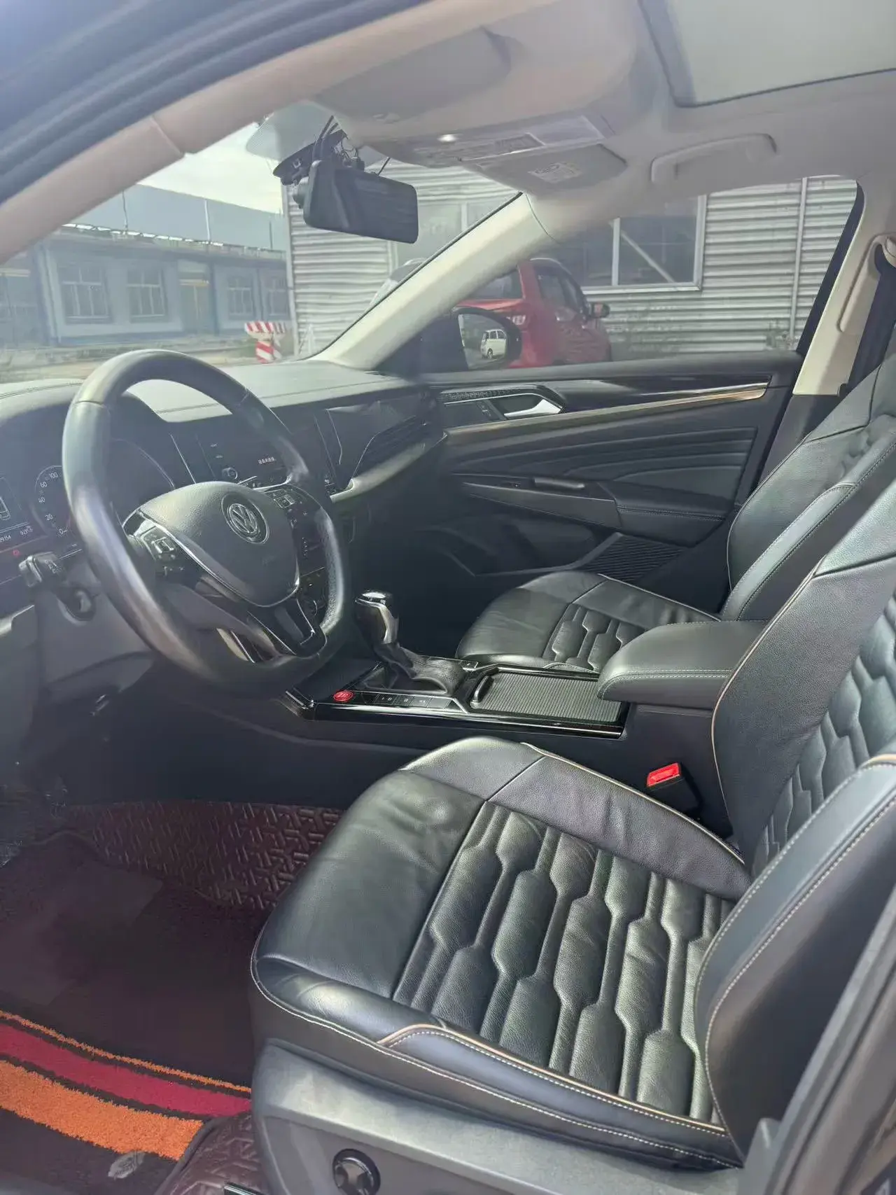 2019 VOLKSWAGEN PASSAT thumbnail 2