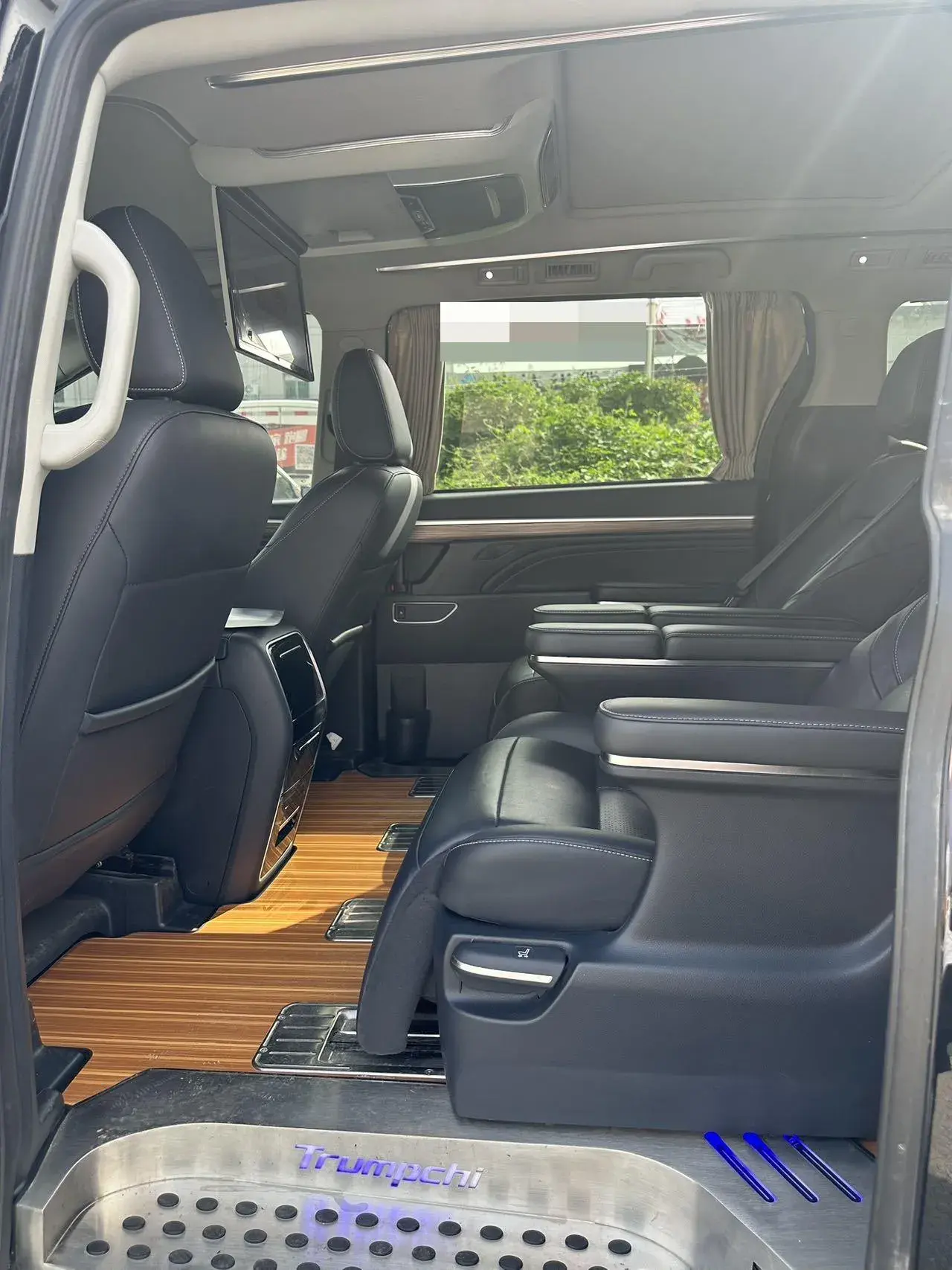 2021 GAC TRUMPCHI thumbnail 3