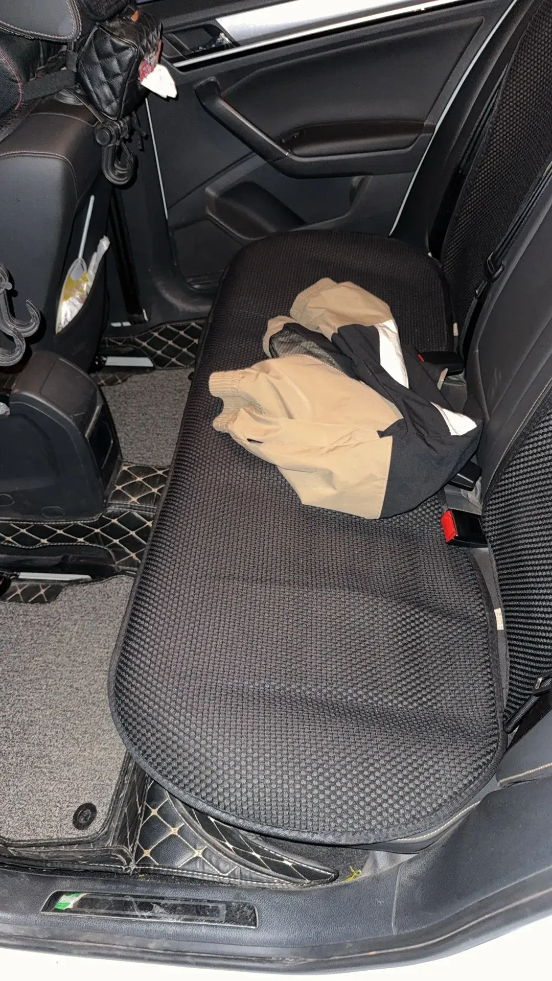 2018 VOLKSWAGEN BORA thumbnail 4