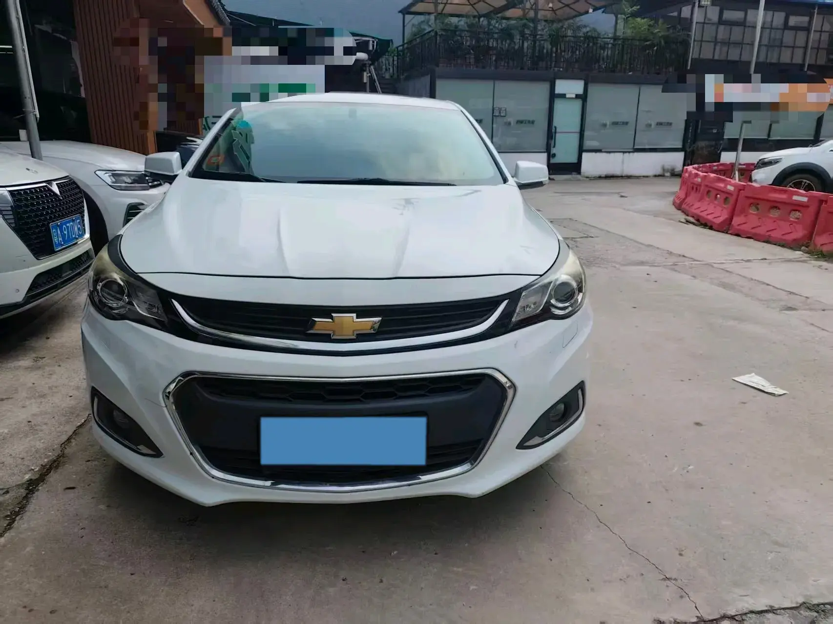 2018 CHEVROLET MALIBU thumbnail 2