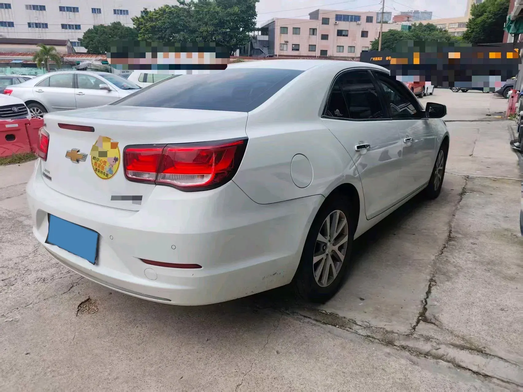 2018 CHEVROLET MALIBU thumbnail 3