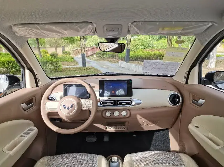 2025 WULING HONGGUANG thumbnail 4