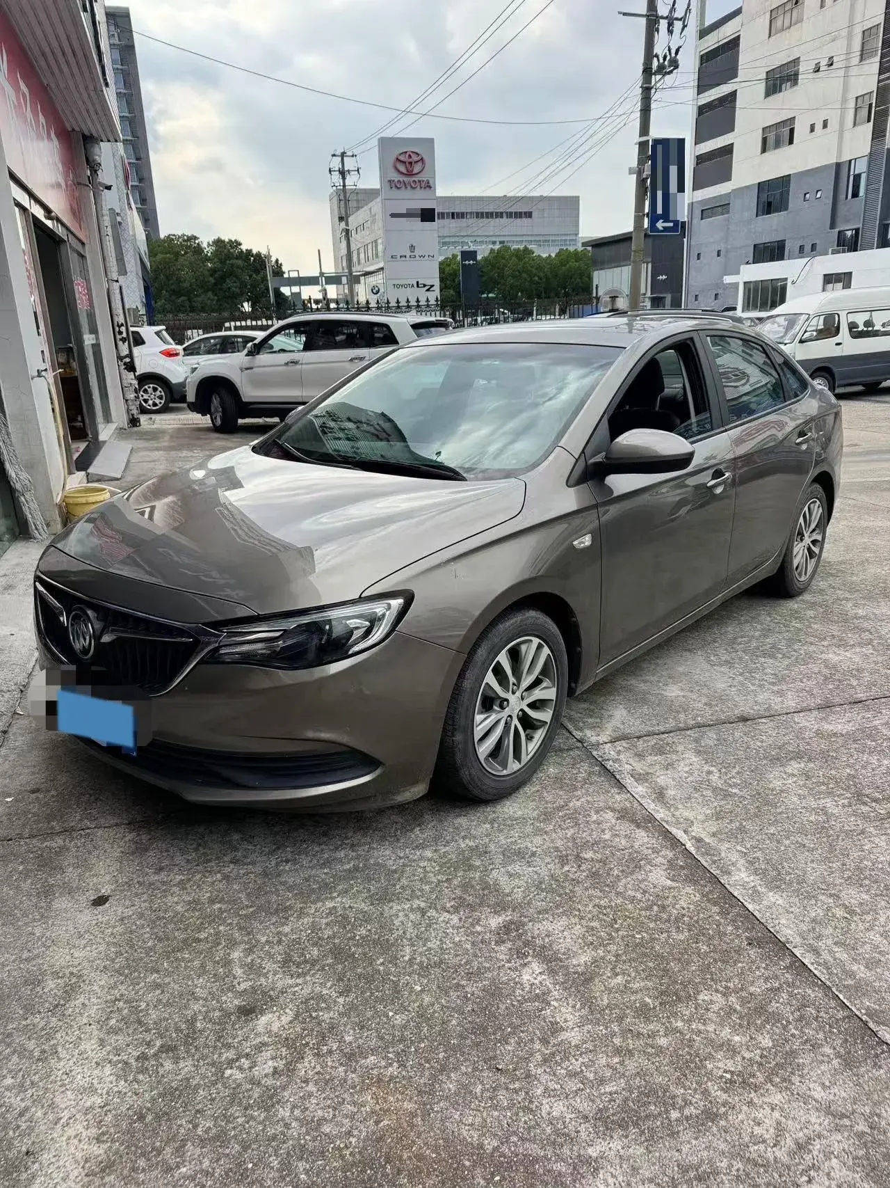 2021 BUICK EXCELLE view 1
