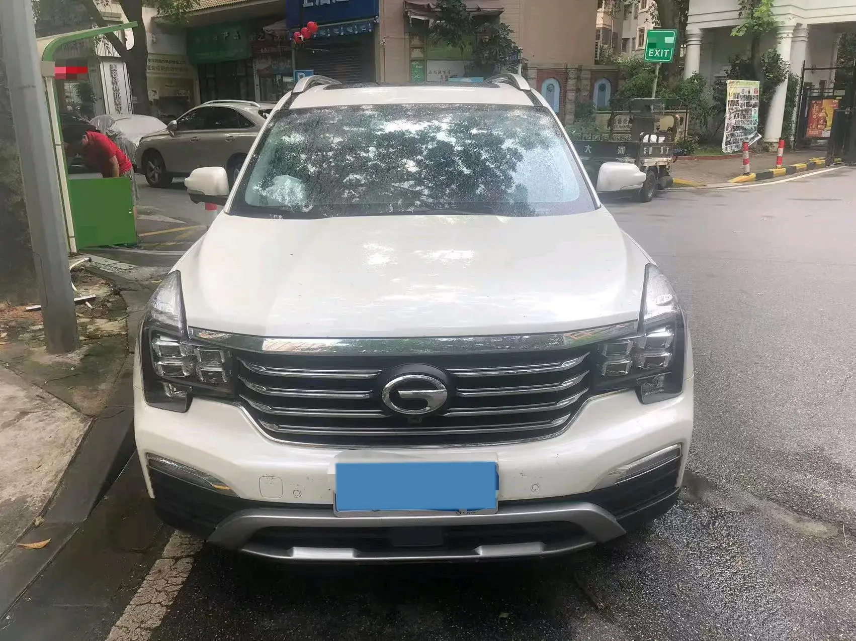 2017 GAC TRUMPCHI thumbnail 3