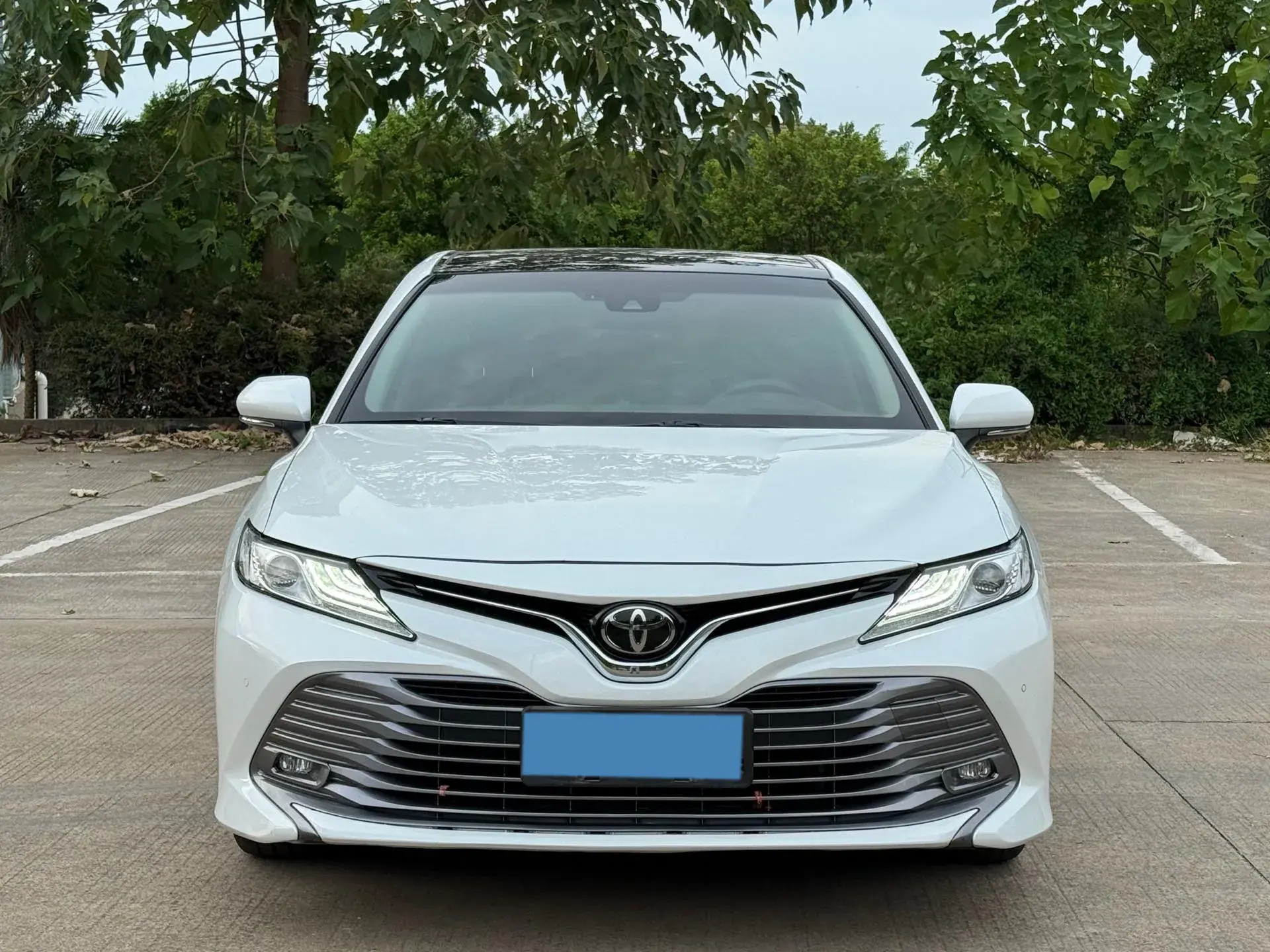 2019 TOYOTA CAMRY thumbnail 2