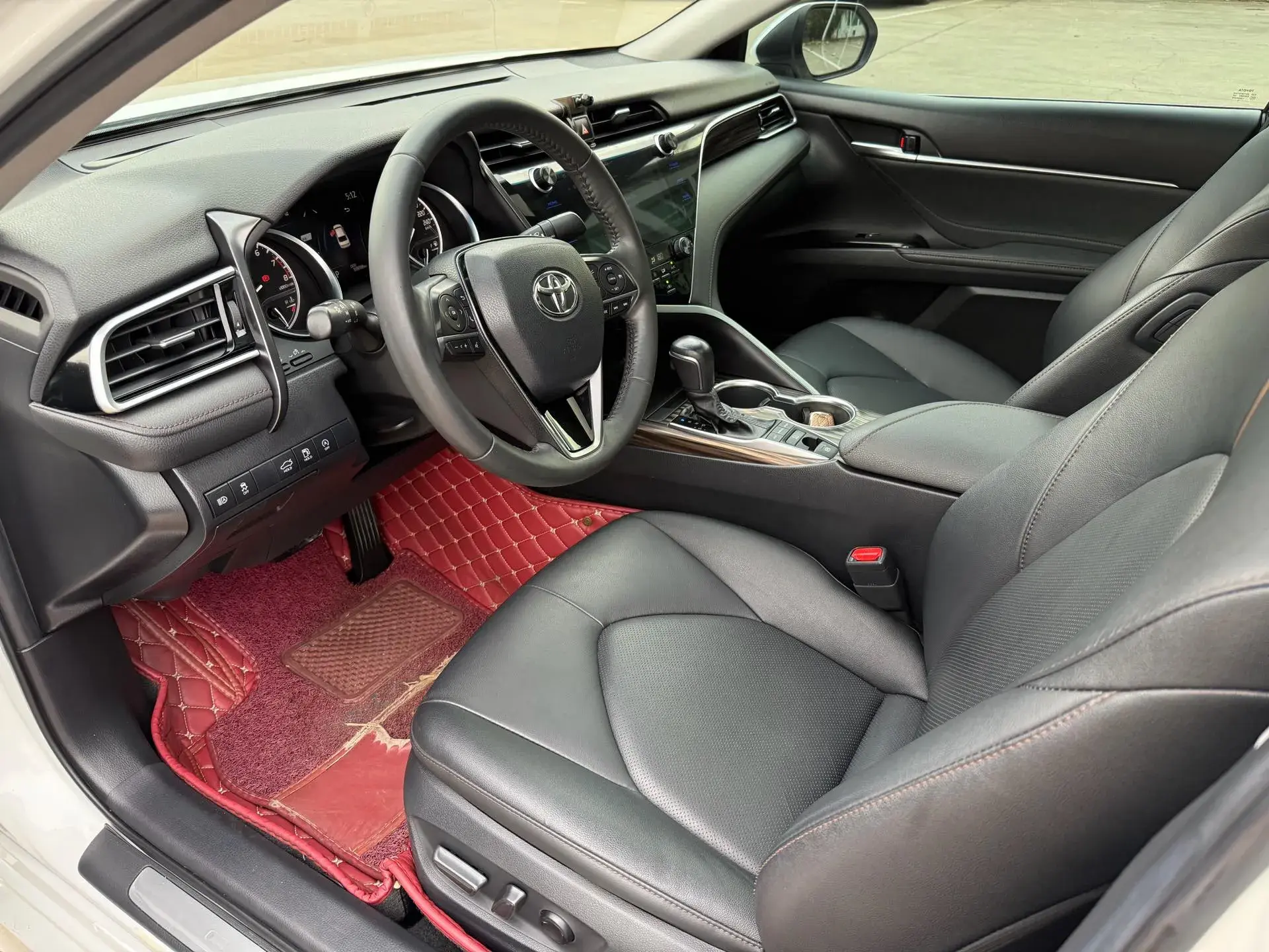 2019 TOYOTA CAMRY thumbnail 4