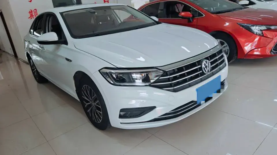 2019 VOLKSWAGEN SAGITAR thumbnail 3