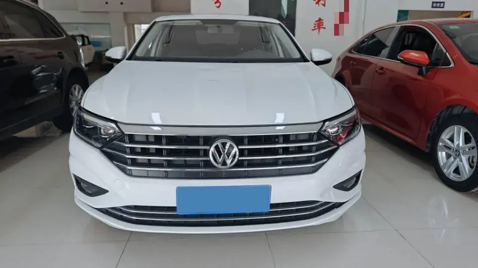 2019 VOLKSWAGEN SAGITAR thumbnail 2