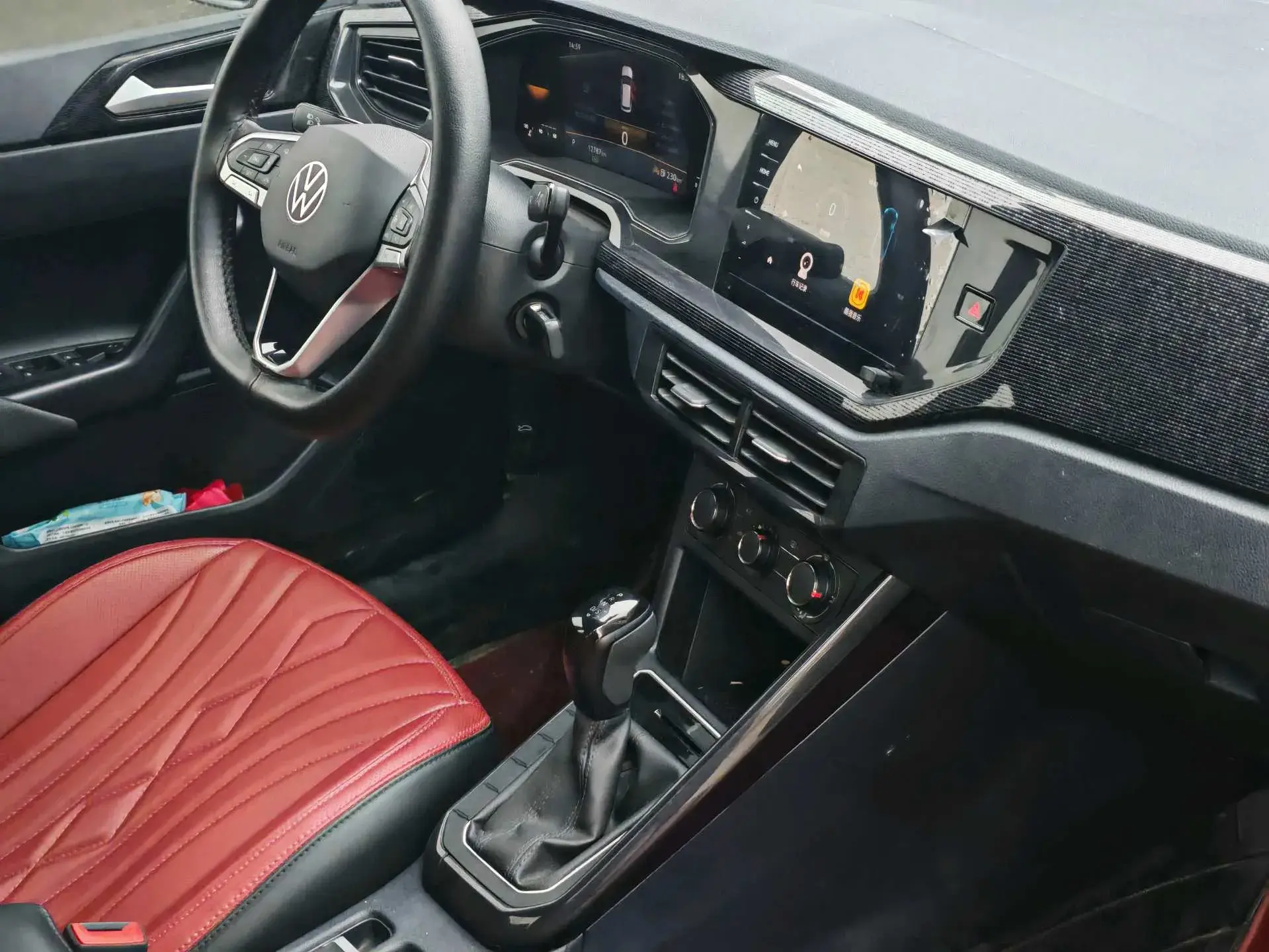 2023 VOLKSWAGEN LAVIDA thumbnail 3