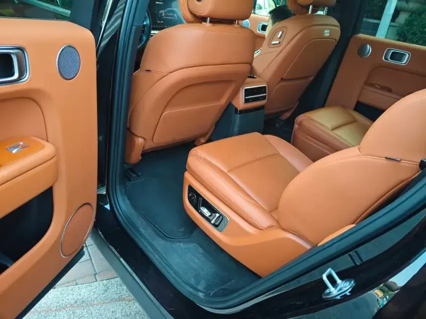 2023 LI L9 thumbnail 4