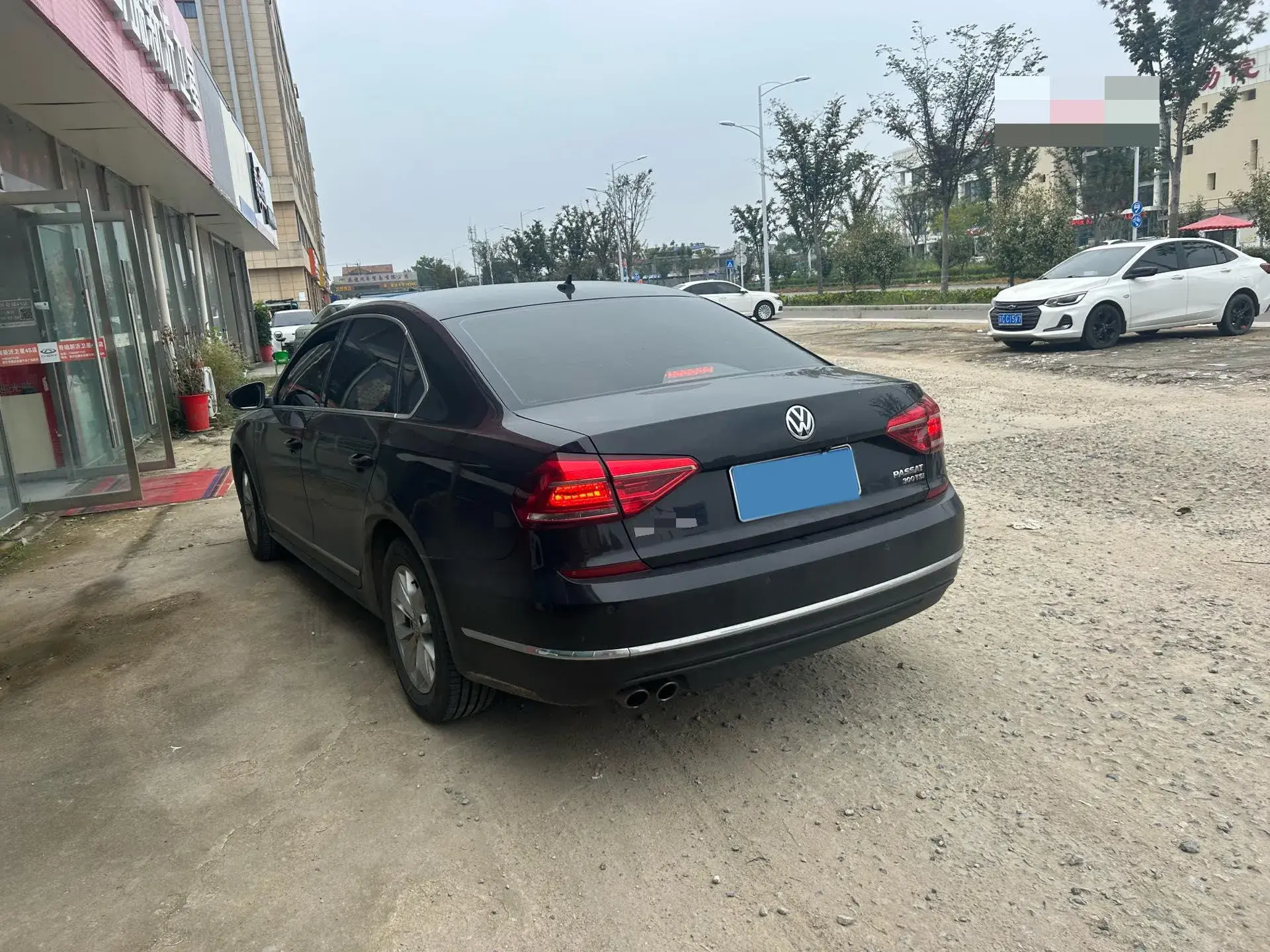 2015 VOLKSWAGEN PASSAT thumbnail 2